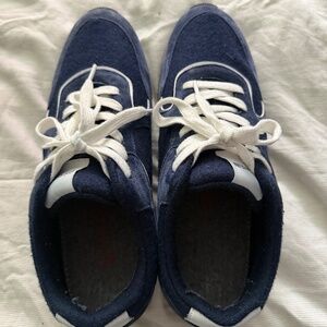 Giesswein Men's suede sneakers size 44 - like new - Retro Runner